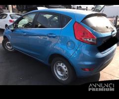 Ford fiesta 2010 - 3