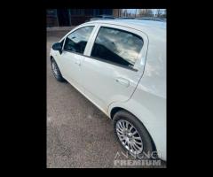 Fiat Punto 1.3 Multijet 2015 Full TAGLIANDATA - 6