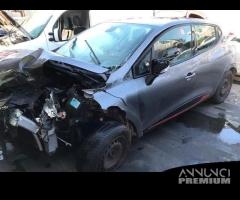 Renault clio 2013 - 2