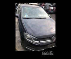 VOLKSWAGEN POLO 2013