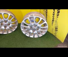 4 Cerchi lega Toyota Yaris 500x15 ET39 pcd 4x100