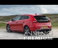 Volvo v40 2022;2023 per ricambi auto