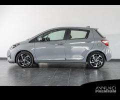 Toyota Yaris 1.5 Hybrid 5 porte Style - 4