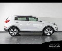 KIA Sportage 2.0 CRDI VGT AWD Pure Rebel - 13