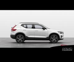 VOLVO XC40 B3 Mild hybrid Benzina Plus Dark