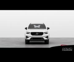 VOLVO XC40 B3 Mild hybrid Benzina Plus Dark