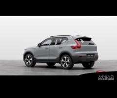 VOLVO XC40 B3 Mild hybrid Benzina Plus Dark