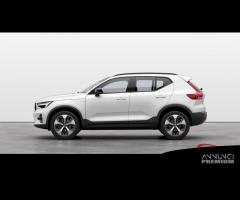 VOLVO XC40 B3 Mild hybrid Benzina Ultra Dark