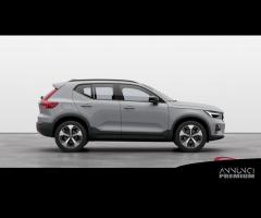 VOLVO XC40 B3 Mild hybrid Benzina Ultra Dark