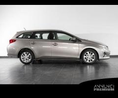 Toyota Auris Touring Sports 1.4 D-4D Active - 13