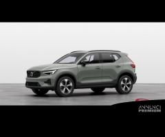 VOLVO XC40 B3 Mild hybrid Benzina Plus Dark