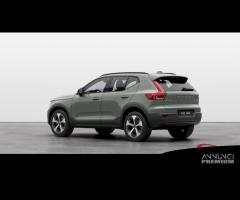 VOLVO XC40 B3 Mild hybrid Benzina Plus Dark