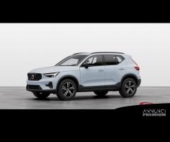 VOLVO XC40 B3 Mild hybrid Benzina Plus Dark - 1