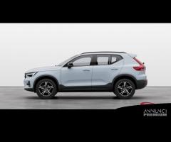 VOLVO XC40 B3 Mild hybrid Benzina Plus Dark