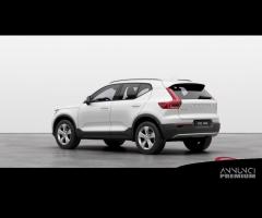 VOLVO XC40 B3 Mild hybrid Benzina Core