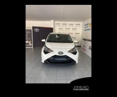 Toyota Aygo 1.0 VVT-i 72 CV 5 porte x-play