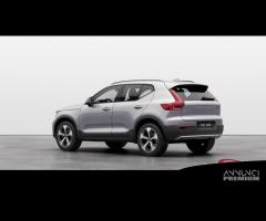 VOLVO XC40 B3 Mild hybrid Benzina Core - 3