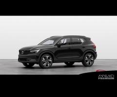 VOLVO XC40 B3 Mild hybrid Benzina Ultra Dark - 1