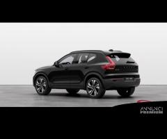 VOLVO XC40 B3 Mild hybrid Benzina Ultra Dark - 3