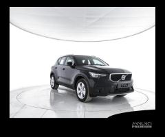 VOLVO XC40 B3 Mild hybrid Benzina Core