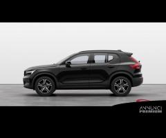 VOLVO XC40 B3 Mild hybrid Benzina Plus Dark - 2