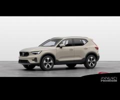 VOLVO XC40 B3 Mild hybrid Benzina Core