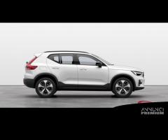 VOLVO XC40 B3 Mild hybrid Benzina Ultra Dark