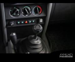 Jeep Wrangler 2.8 CRD DPF Sport - 15