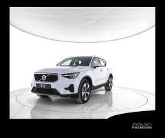 VOLVO XC40 B3 Mild hybrid Benzina Core