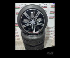 CERCHI E GOMME MERCEDES CLASSE C W205 245 40 18