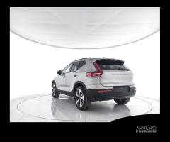 VOLVO XC40 B3 Mild hybrid Benzina Plus Dark - 4