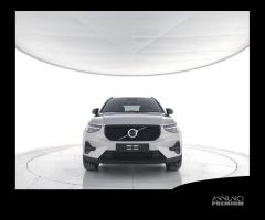 VOLVO XC40 B3 Mild hybrid Benzina Plus Dark - 5