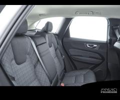 VOLVO XC60 B4 AWD Mild hybrid Diesel Core - 11