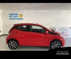 Toyota Aygo Connect 1.0 VVT-i 72 CV 5 porte x...