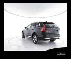 VOLVO XC60 Recharge T6 AWD Plug-in hybrid Elettr - 4