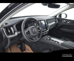 VOLVO XC60 Recharge T6 AWD Plug-in hybrid Elettr - 8