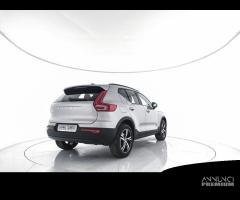 VOLVO XC40 B3 Mild hybrid Benzina Plus Dark - 3