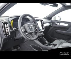 VOLVO XC40 B3 Mild hybrid Benzina Core - 8