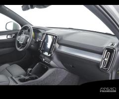 VOLVO XC40 B3 Mild hybrid Benzina Core - 12