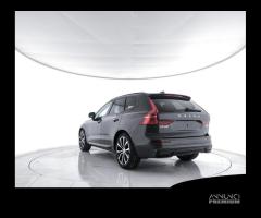 VOLVO XC60 T6 AWD Plug-in hybrid Ultimate Dark - 4