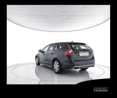 VOLVO V60 D2 1.6 Kinetic- AUTOCARRO N1 - PER OPE