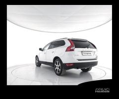 VOLVO XC60 D3 Geartronic Momentum - PER OPERATOR