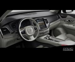 VOLVO XC90 T8 AWD Plug-in hybrid Elettrica/Benzi - 9