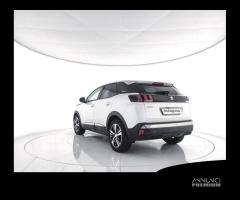 PEUGEOT 3008 BlueHDi 130 S&S EAT8 Allure