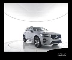 VOLVO XC60 B4 AWD mild hybrid Diesel Core - 2