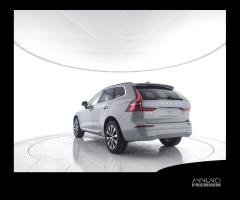 VOLVO XC60 B4 AWD mild hybrid Diesel Core - 4