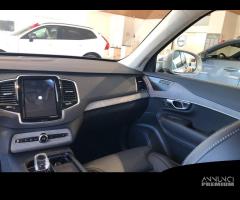 VOLVO XC90 B5 AWD mild hybrid (d) Plus Bright - 8