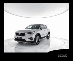 VOLVO XC40 B3 Mild hybrid Benzina Core