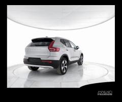 VOLVO XC40 B3 Mild hybrid Benzina Core