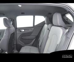 VOLVO XC40 B3 Mild hybrid Benzina Core - 10